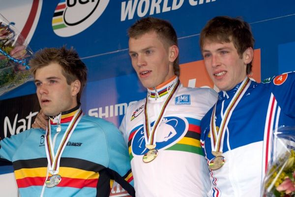 1. Lars Boom /NED/, 2. Albert Niels /BEL/, 3. Romain Villa /FRA/ - Mistrovství světa v cyklokrosu 2007, Hooglede, BEL - kat. pod 23 let